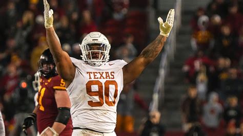Texas DT Byron Murphy's touchdown catch vs. Wyoming has been in the making since last season